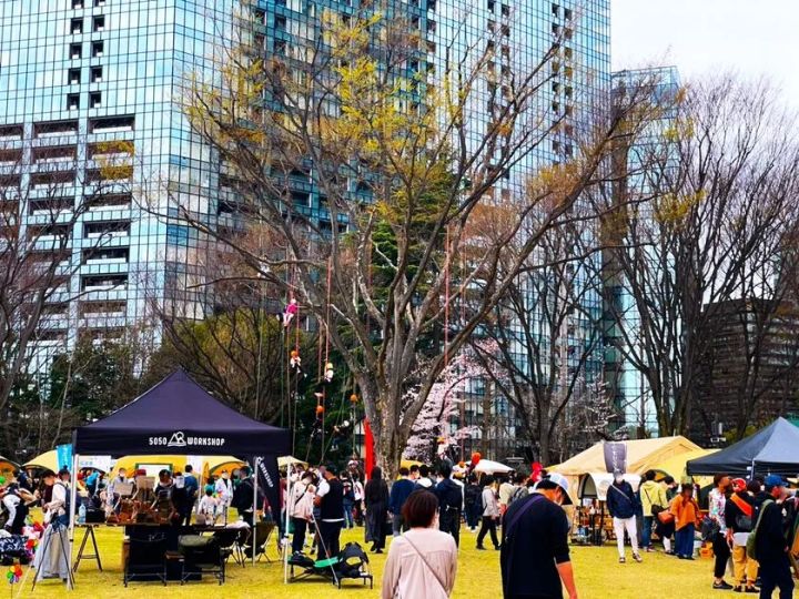 アウトドアギア展示エリア