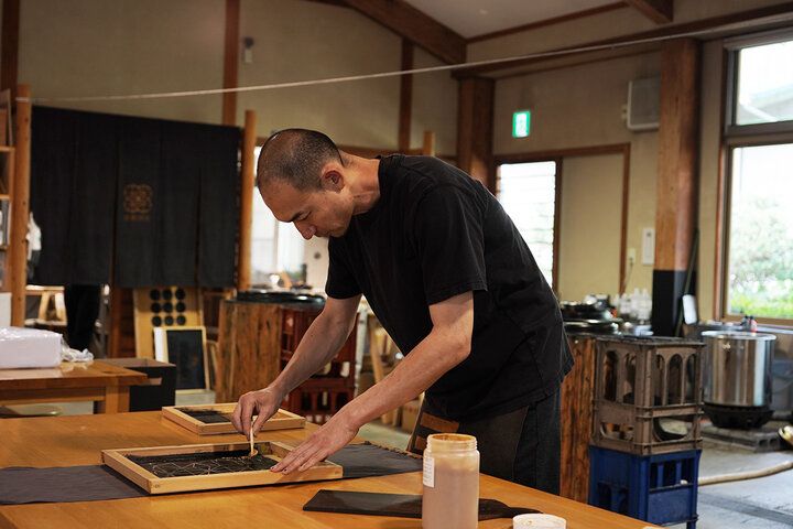 手しごとの温もりに触れる、丸子の旅。静岡のおいしいモノ・体験・お土産がそろう「駿府の工房 匠宿」