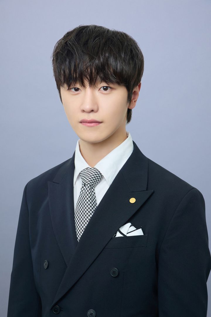 ドラマ『10回切って倒れない木はない』に出演するキム・ドワン （C）日本テレビ width=