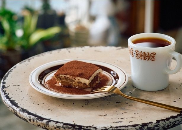 スイーツのなかでも人気の高い「ヴィーガンティラミス」(600円)。ヴィーガンメニューでも味わいはしっかり濃厚