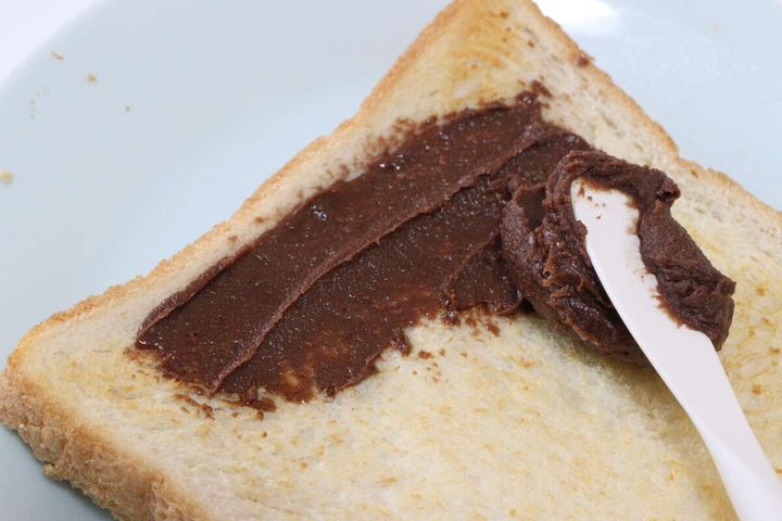 ダイソー 小林商事 ピーナッツチョコレートスプレッド トースト