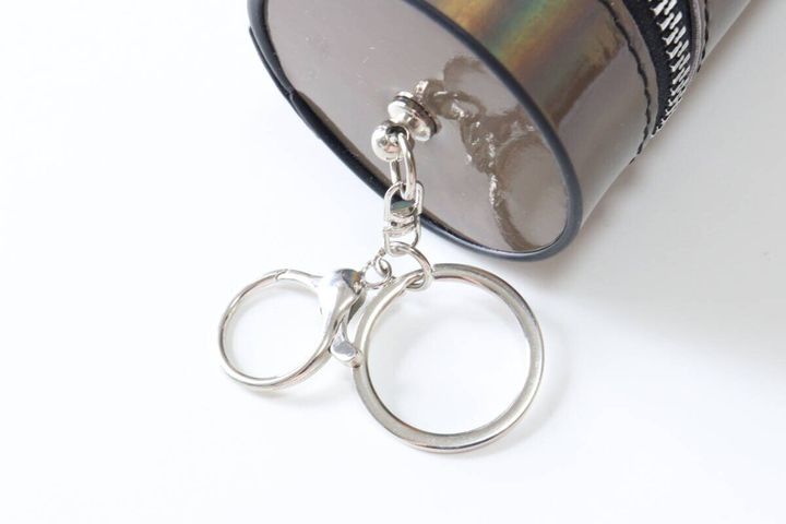 化粧品収納ポーチ 金具