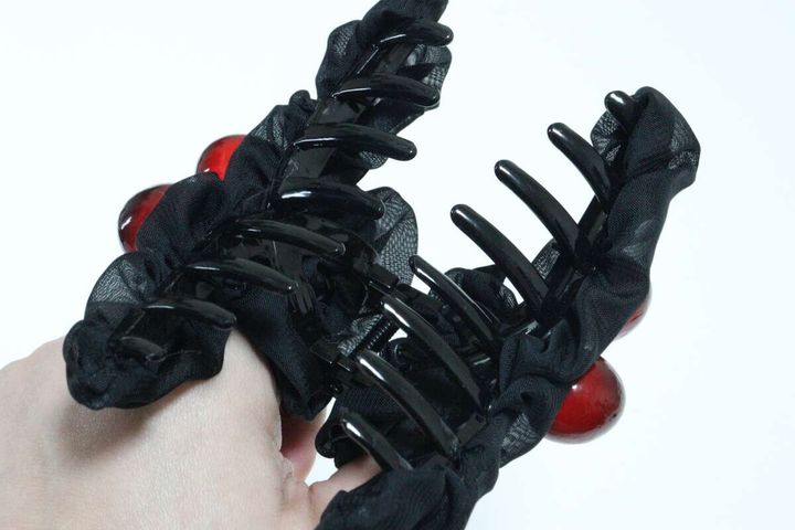 バンスクリップ（チェリー、ギャザー） クリップ部分