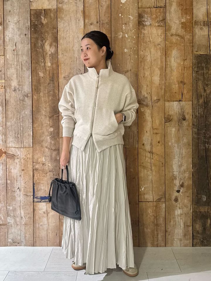 「フィット＆フレア」でほっそり見え