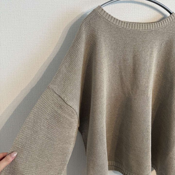 MICA＆DEAL ボートネックルーズニットプルオーバーのシルエット