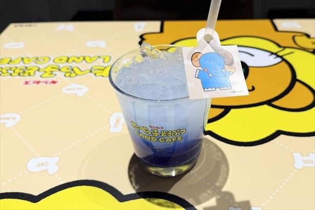 どうぶつさんのカラフルドリンク(880円)