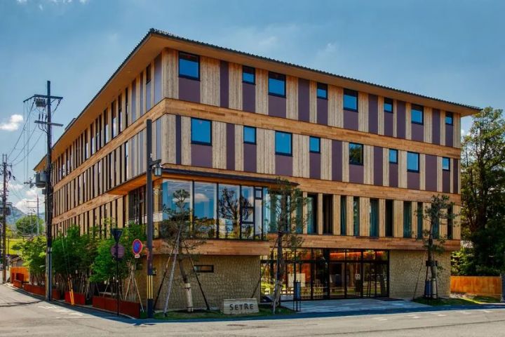 SETREならまちの外観