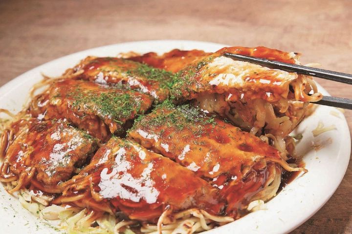 みっちゃん総本店の「特製スペシャルそば入り」