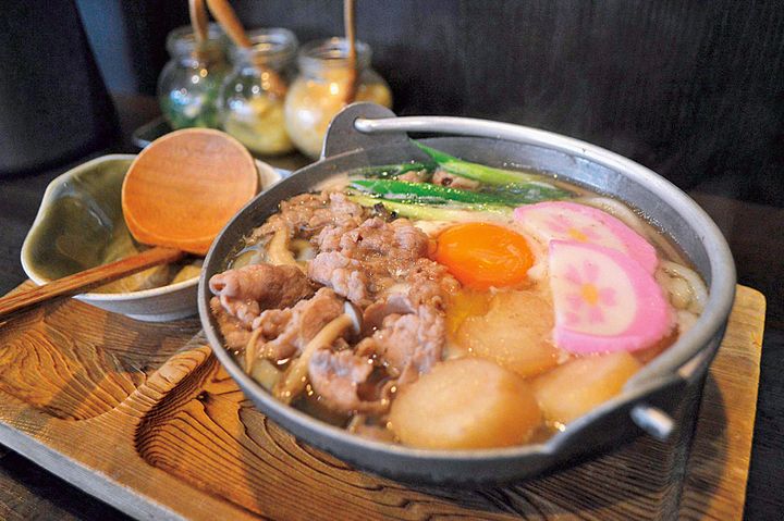 「鍋焼きうどん」850円