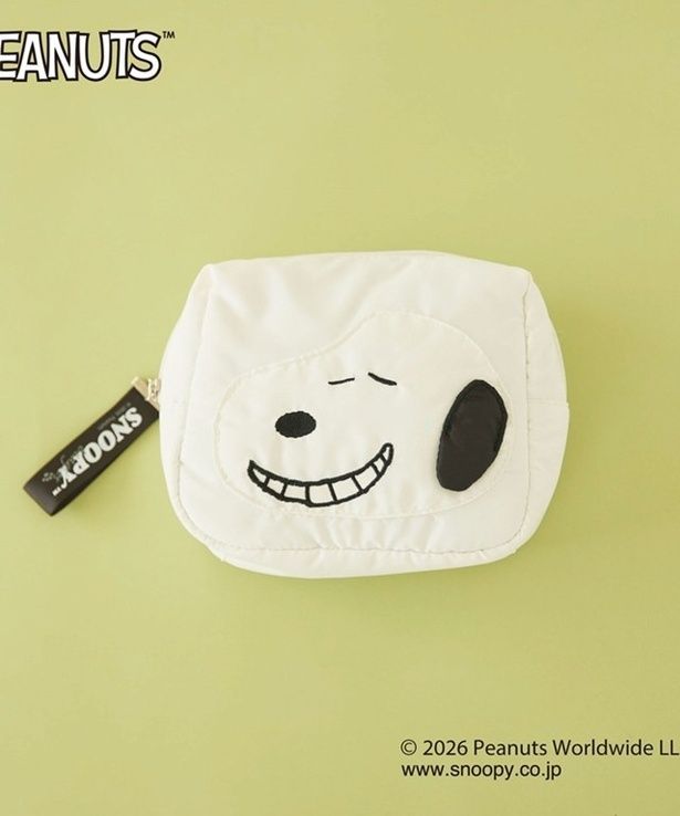 「SNOOPYコラボポーチ(WHITE)」(4400円)