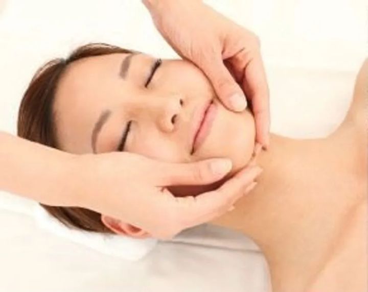 ほぐし処 和路 フェイシャルエステ施術