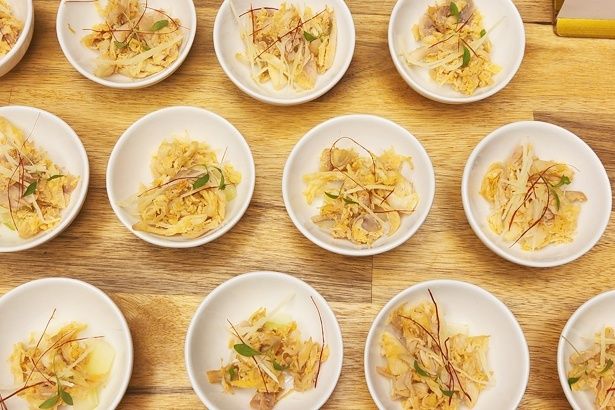 鶏の生姜蒸し 独活(ウド)のサラダ