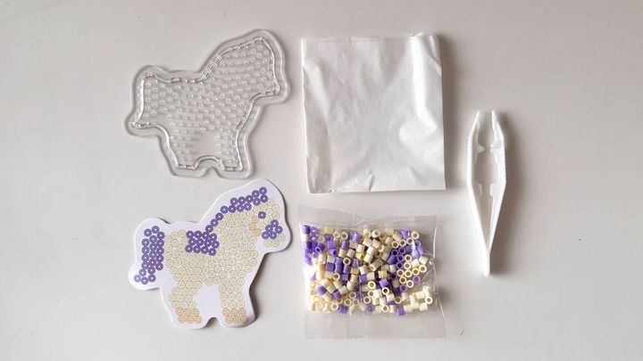 100均のアイロンビーズがすごい！コスパ最強で子どもが夢中に♡