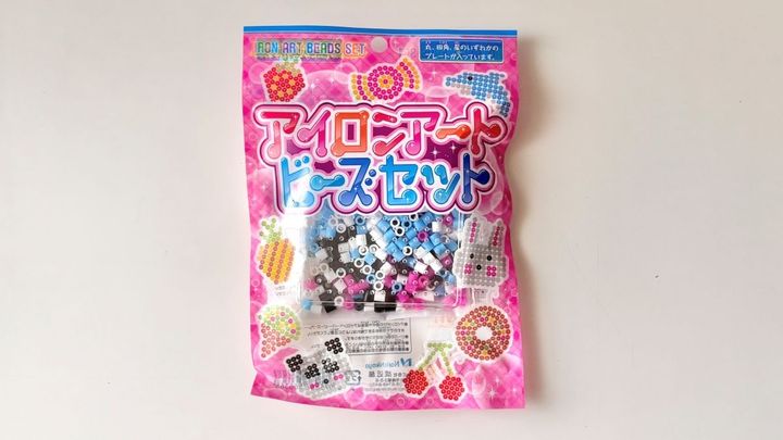 100均のアイロンビーズがすごい！コスパ最強で子どもが夢中に♡