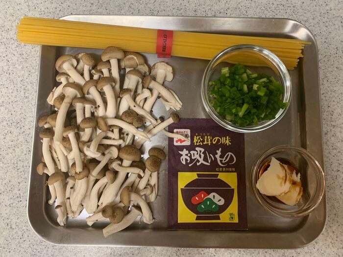 いつも使う『粉末スープ』の意外な使い方！「おいしくて驚き♡」実は調味料として使うのも大正解でした♪