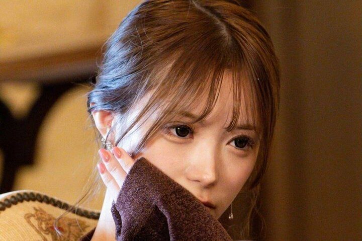 【写真・画像】「後ろからぎゅーして」体重38キロを公言した小悪魔AgeHaモデル、王子様系格闘家とベッドイン！「この距離で一夜過ごしたん!?」スタジオ騒然 1枚目