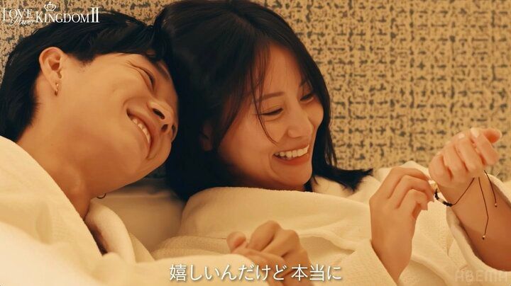 【写真・画像】元AKB、犬系年下俳優とベッドイン！何度もキスを重ね…「大丈夫!?これ」「全部位にキスしてる」スタジオ騒然 2枚目