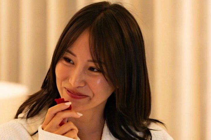 【写真・画像】元AKB、犬系年下俳優とベッドイン！何度もキスを重ね…「大丈夫!?これ」「全部位にキスしてる」スタジオ騒然 1枚目