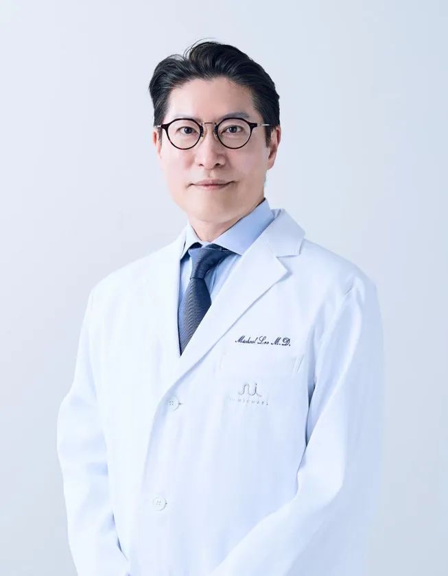 Dr.マイケル・リーCEOのポートレート