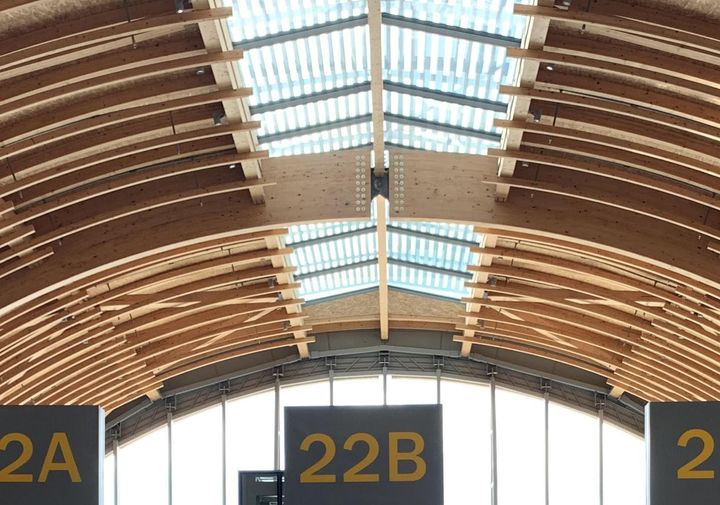 空港でチェックイン時に発覚…パスポートと財布がない！