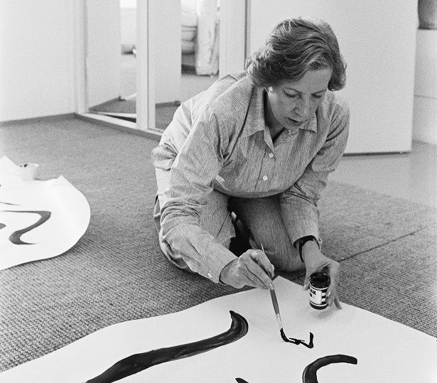 マリメッコの創始者アルミ・ラティア (アルミ・ラティア〈1912‐1979〉Photo：Matti Saanio/The Finnish Museum of Photography)