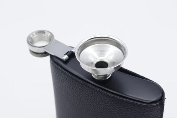 ダイソー スキットル（漏斗付、ブラック、カバー付） 使用方法