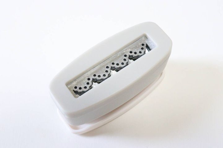 ダイソーのクラフトパンチ（ラインタイプ、レース型）の刃