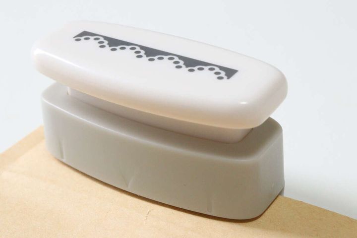 ダイソーのクラフトパンチ（ラインタイプ、レース型）を使ってみた