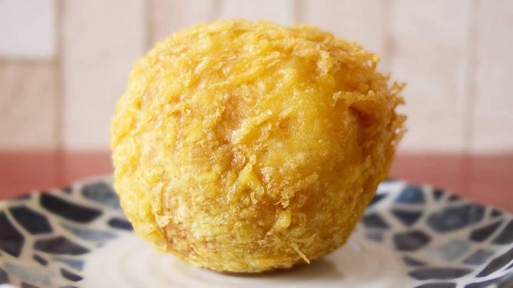 おにぎりとしては、かなり大きめで食べ応えがありそう。