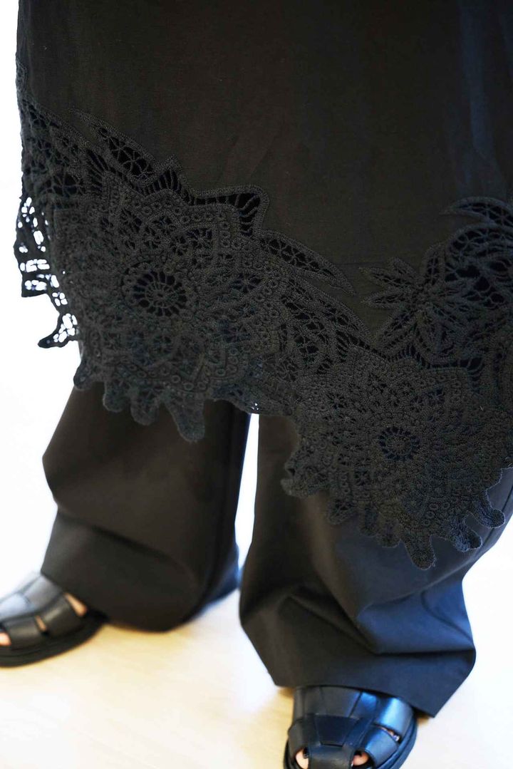 画像: 【H&M EDITION】キャミソールドレス¥12,999、パンツ¥4,999 www2.hm.com