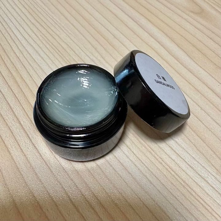 白檀お香練り香水サンダルウッド無印