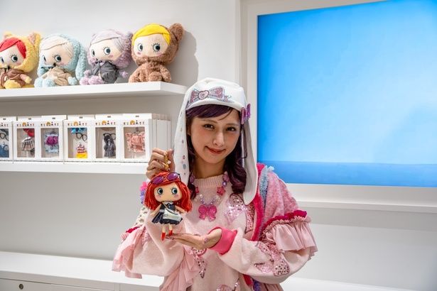 「サプライズ・ハッピードール」の着せ替えが完成！