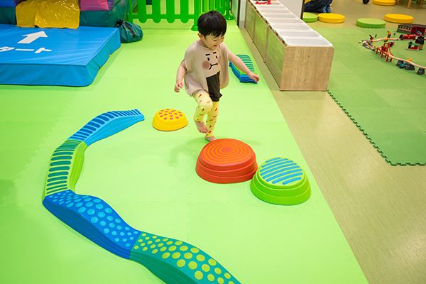 【千葉県成田市】「フレーベル館 Kinder Platz 成田空港店」4月OPEN！飛行機を眺められる屋外エリアも