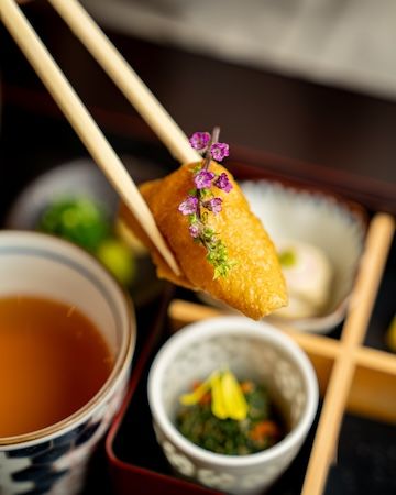 【京都府京都市】食事から甘味まで！「肉のおだきち伏見稲荷本店」に春の新作メニューが勢揃い