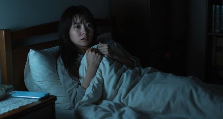 賃貸の上階による騒音トラブル！女性一人でどう対処？