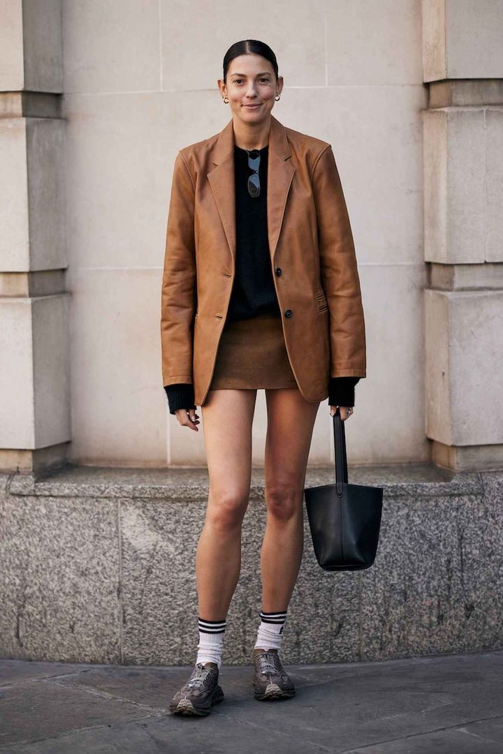 画像: 台形ミニ × オーバーサイズジャケットが吉