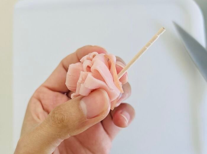 ビジュが大爆発する♡〈ハムの詰め方〉お弁当にテンション上がっちゃう「お花見に最高です…」