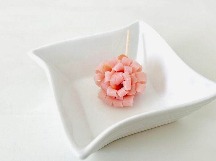 ビジュが大爆発する♡〈ハムの詰め方〉お弁当にテンション上がっちゃう「お花見に最高です…」