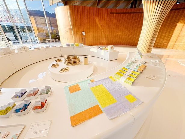 ショップに並ぶミュージアムグッズもおしゃれ。旅の思い出になる