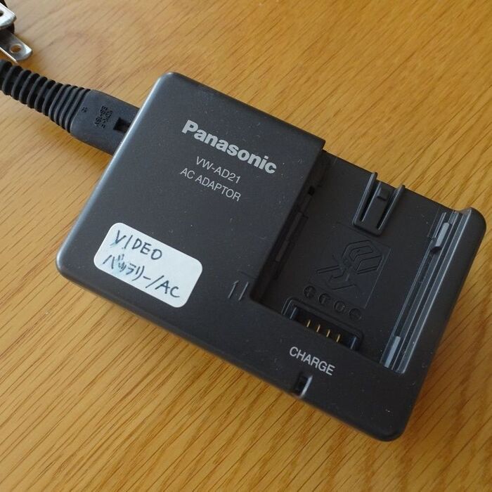 ごちゃつく『コード類』をすっきり収納する方法。もうイライラしません♪