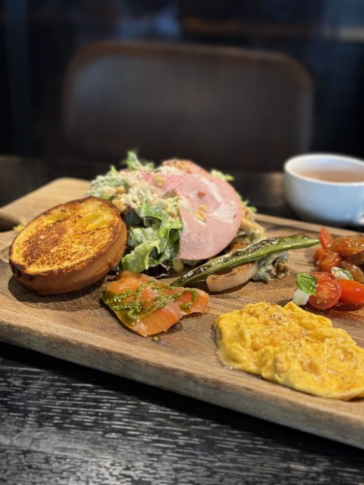 afe & Restaurant GOOD MORNING CAFE NOWADAYS