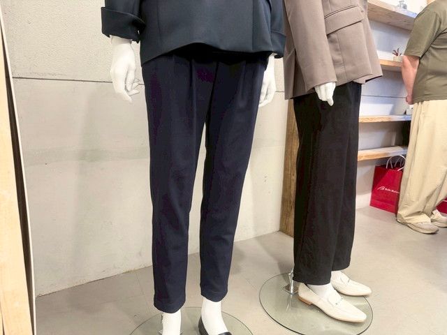 座パンツ シルエットアップ