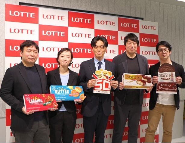 同社のマーケティング本部、営業本部のメンバー。「今後もロッテの挑戦を続けていきたい」と話していた