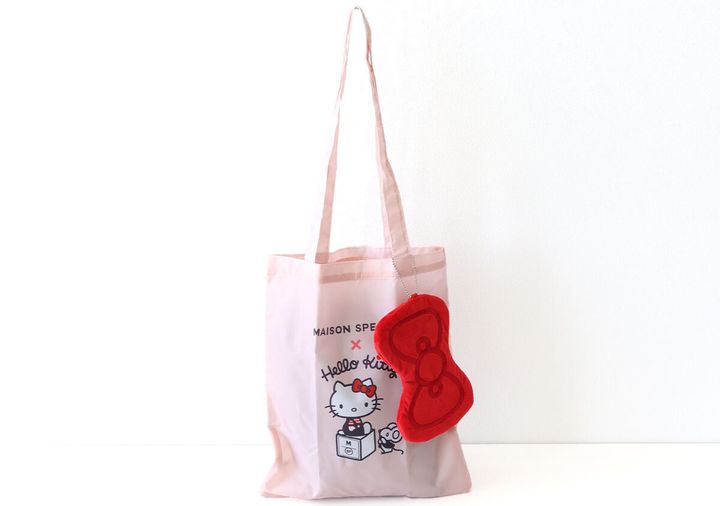 宝島社雑誌付録のＧＬＯＷ5月・6月合併号増刊のメゾンスペシャル×ハローキティのリボンポーチ＆トートバッグ1