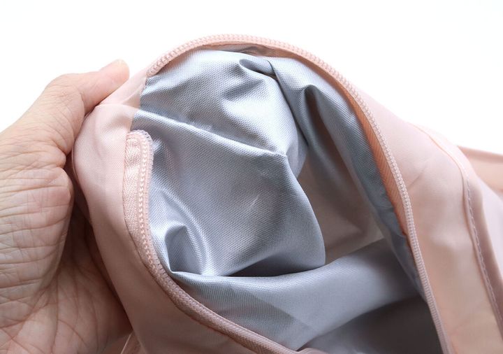 宝島社雑誌付録のＧＬＯＷ5月・6月合併号のメゾンスペシャル×ハローキティ保温・保冷マルシェバッグ5