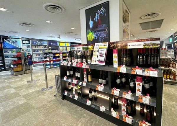 【愛知県常滑市】中部国際空港にソムリエAIが導入！自分好みの新たな日本酒・ワインとマッチング