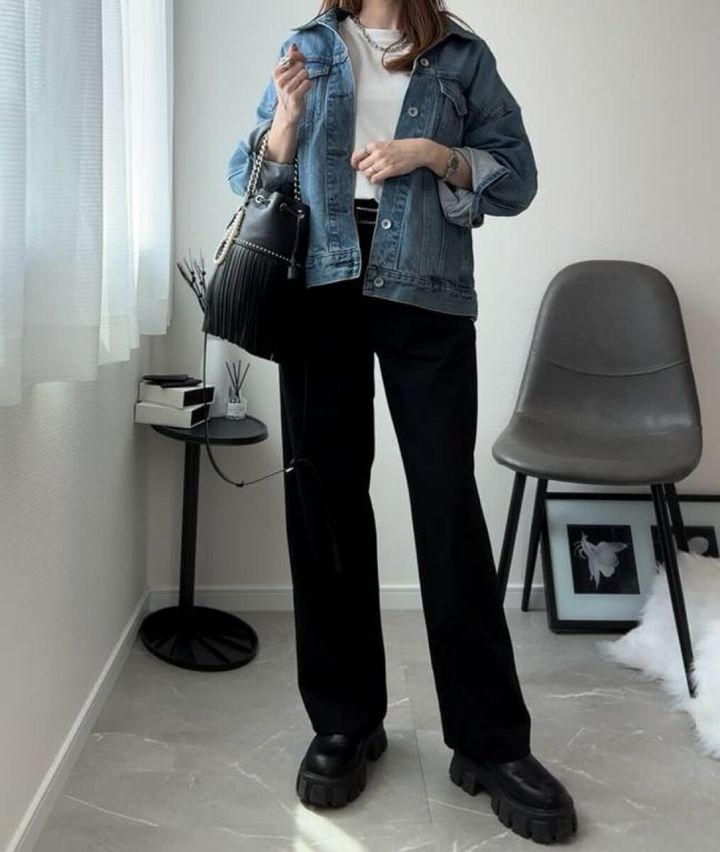 ユニクロ タックワイドパンツ デニムジャケット羽織りコーデ