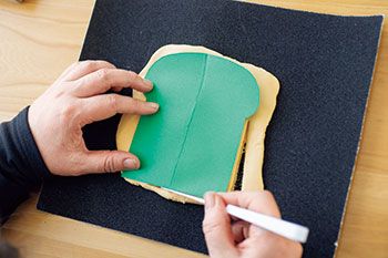 【食パン工作】本物みたい！「基本の食パン」をマスターして「えび＆卵ののっけトースト」を作ってみよう！の画像3