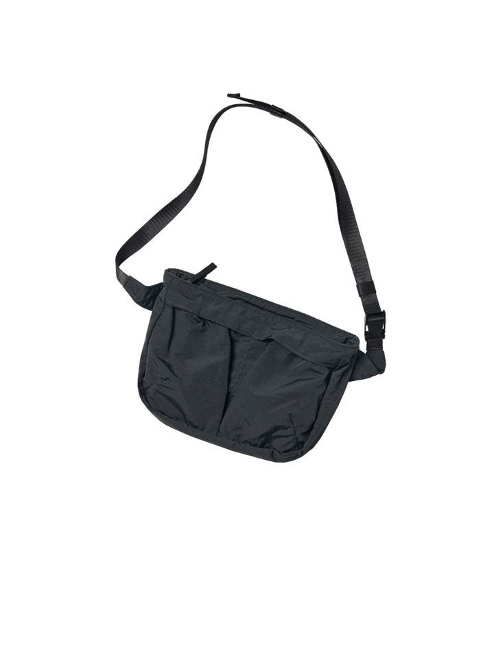 パッカブルクロスボディバッグ￥1,990