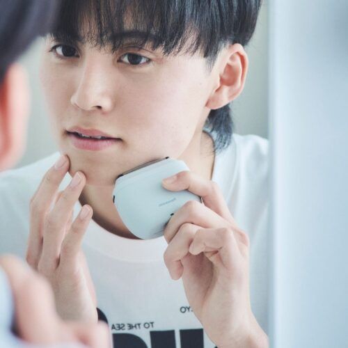 「ヒゲ剃りの、常識が変わる」手のひらサイズのラムダッシュ“LITE”が、一人暮らしの洗面台を劇的に変える